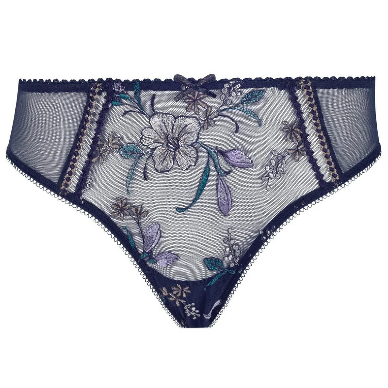 Lauren Brief