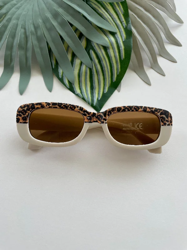 Neon Bodysuits to Stand Out at PartiesRectangle Two Tone Cheetah Sunglasses - Sand