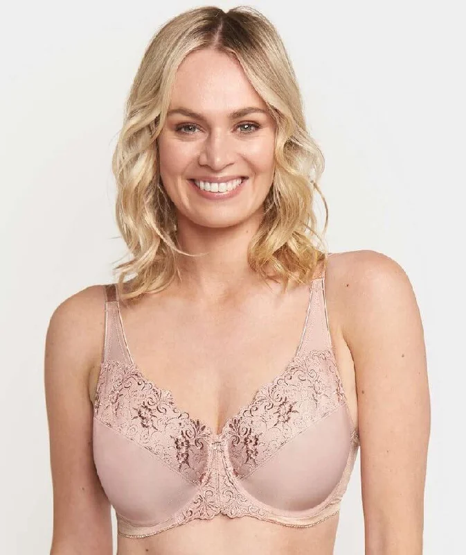 Triumph Embroidered Minimizer Bra - Tea Rose