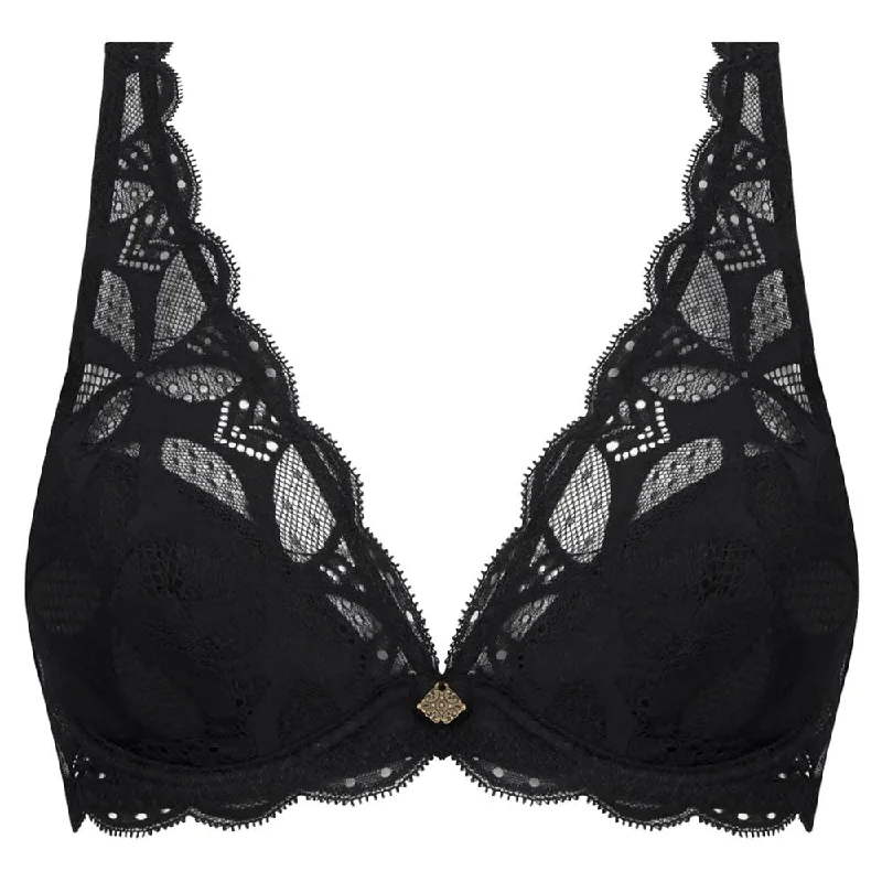Bra with a soft - touch lining for a luxurious experience Antigel 'Stricto Sensuelle' Light Padded Bra in Black or Ivory Bra with a soft - touch lining for a luxurious experience Antigel 'Stricto Sensuelle' Light Padded Bra in Black or Ivory