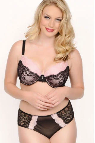 Minimizer bras to reduce the appearance of breast size Bettina Bra in Pink and Black Minimizer bras to reduce the appearance of breast size Bettina Bra in Pink and Black