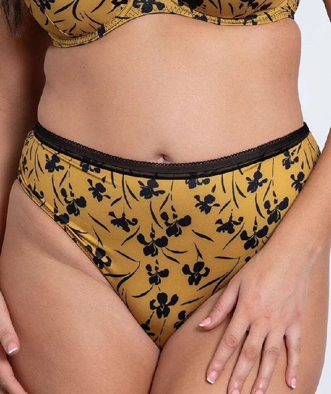 Bra with a reversible design for double the style options Curvy Kate Artisan High Waist Brazilian Brief - Ochre/Black Yellow Bra with a reversible design for double the style options Curvy Kate Artisan High Waist Brazilian Brief - Ochre/Black Yellow