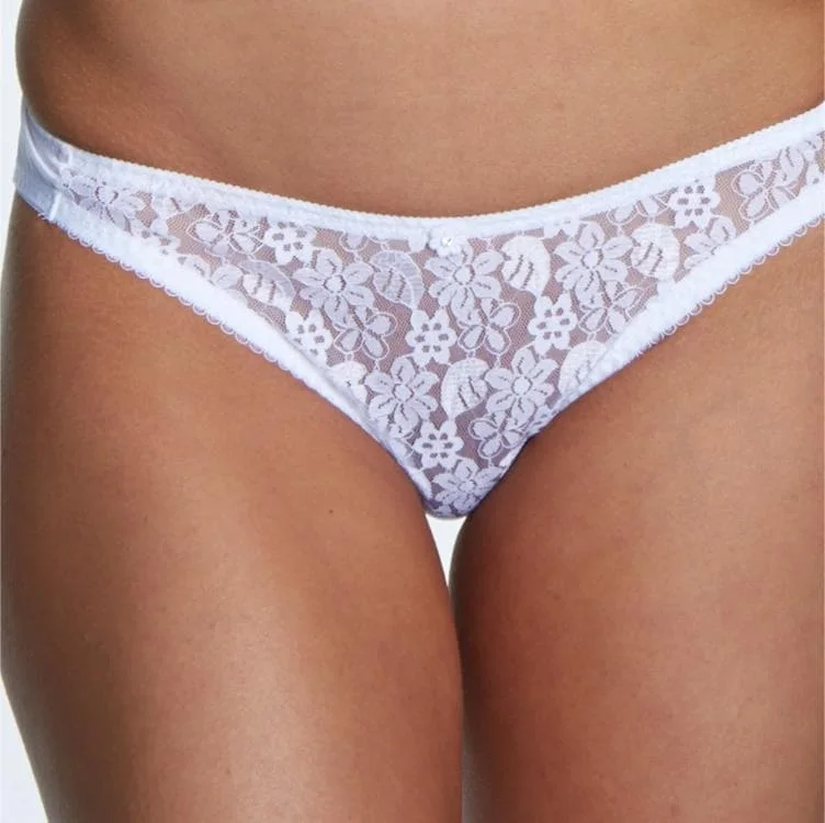 Bra with a smooth fabric for a sleek and comfortable feel Dominique Lace Brief - Ivory Bra with a smooth fabric for a sleek and comfortable feel Dominique Lace Brief - Ivory