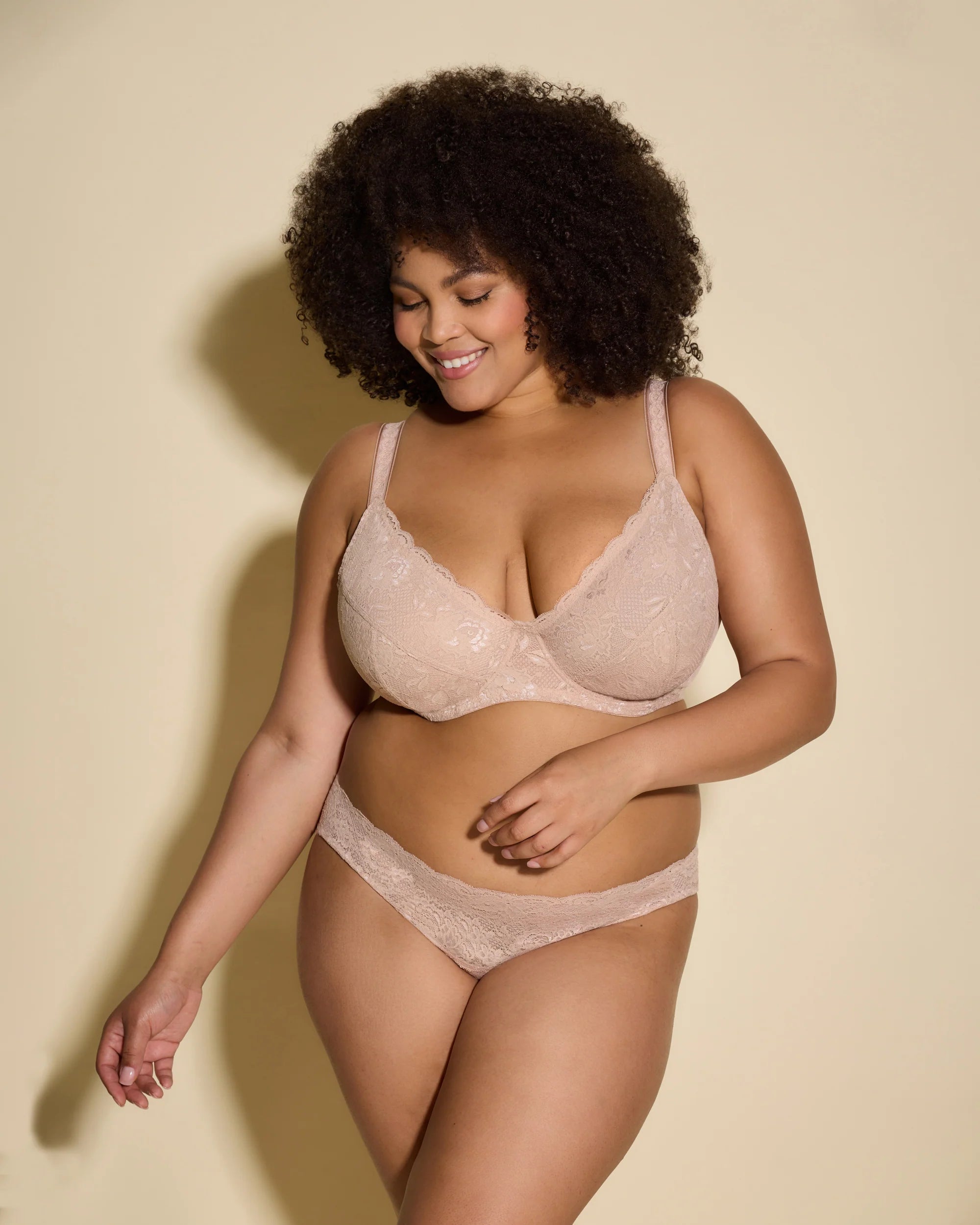 Minimizer bras to reduce the appearance of breast size Never Say Never Side Support Bra SETTE B- I CUP Minimizer bras to reduce the appearance of breast size Never Say Never Side Support Bra SETTE B- I CUP