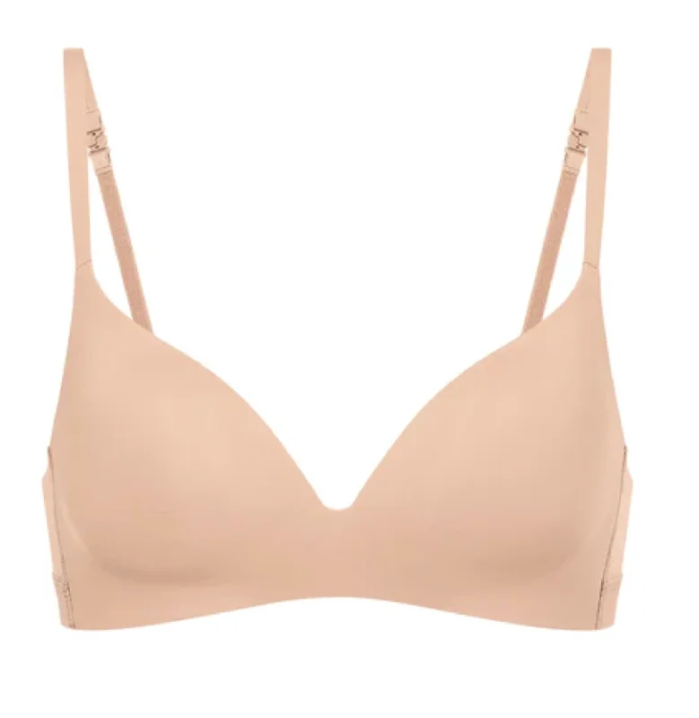 Bra with a plus - size wireless option for comfort Simone Perele Essentiel Padded Wireless Convertible Bra Peau Rose 13V253 Bra with a plus - size wireless option for comfort Simone Perele Essentiel Padded Wireless Convertible Bra Peau Rose 13V253