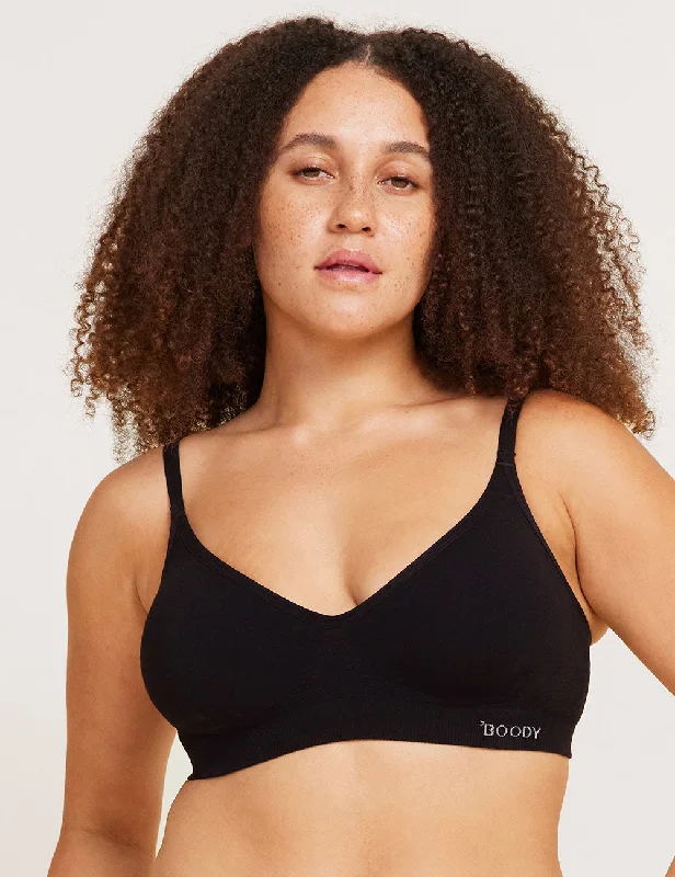 Bra with a mesh panel for added breathability​ Wireless T-Shirt Bra - Black