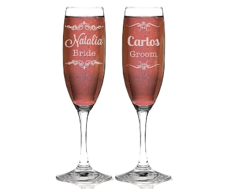 Set of 2 Bride and Groom Personalized Champagne Glasses with Name Custom Engraved Wedding Toasting Champagne Flutes for Mr Mrs Newlyweds