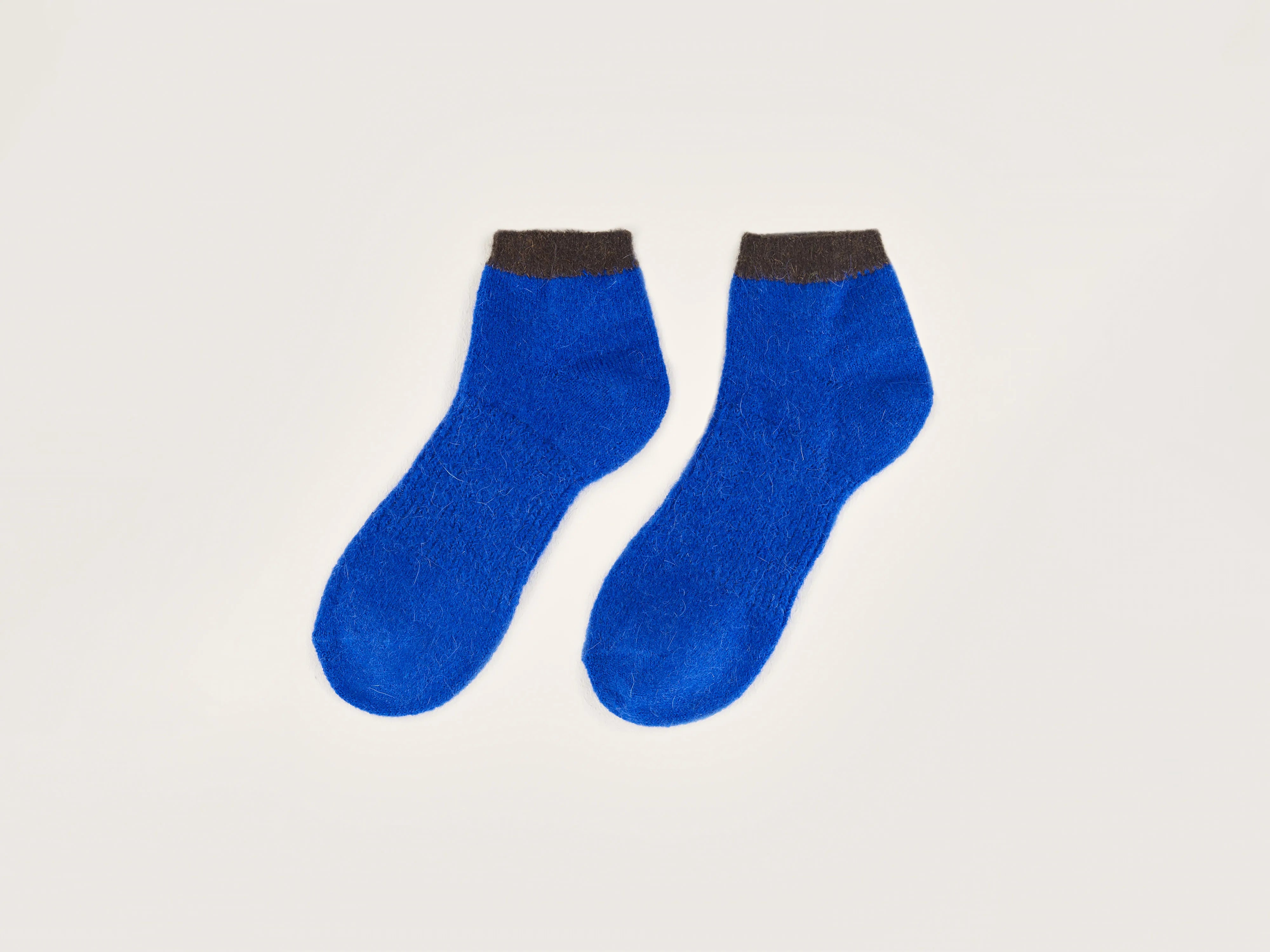 Women's cashmere - blend socks for extra softnessFarno ankle socks (242 / W / LAZULI) Women's cashmere - blend socks for extra softnessFarno ankle socks (242 / W / LAZULI)